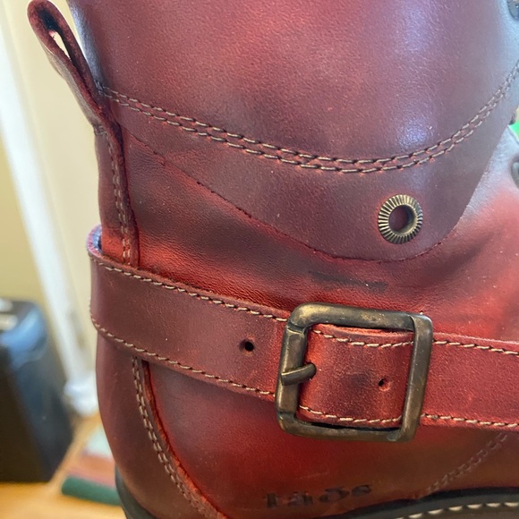 Taos Footwear Red Lace-Up Crave Boots 🥾 - Picture 11 of 14